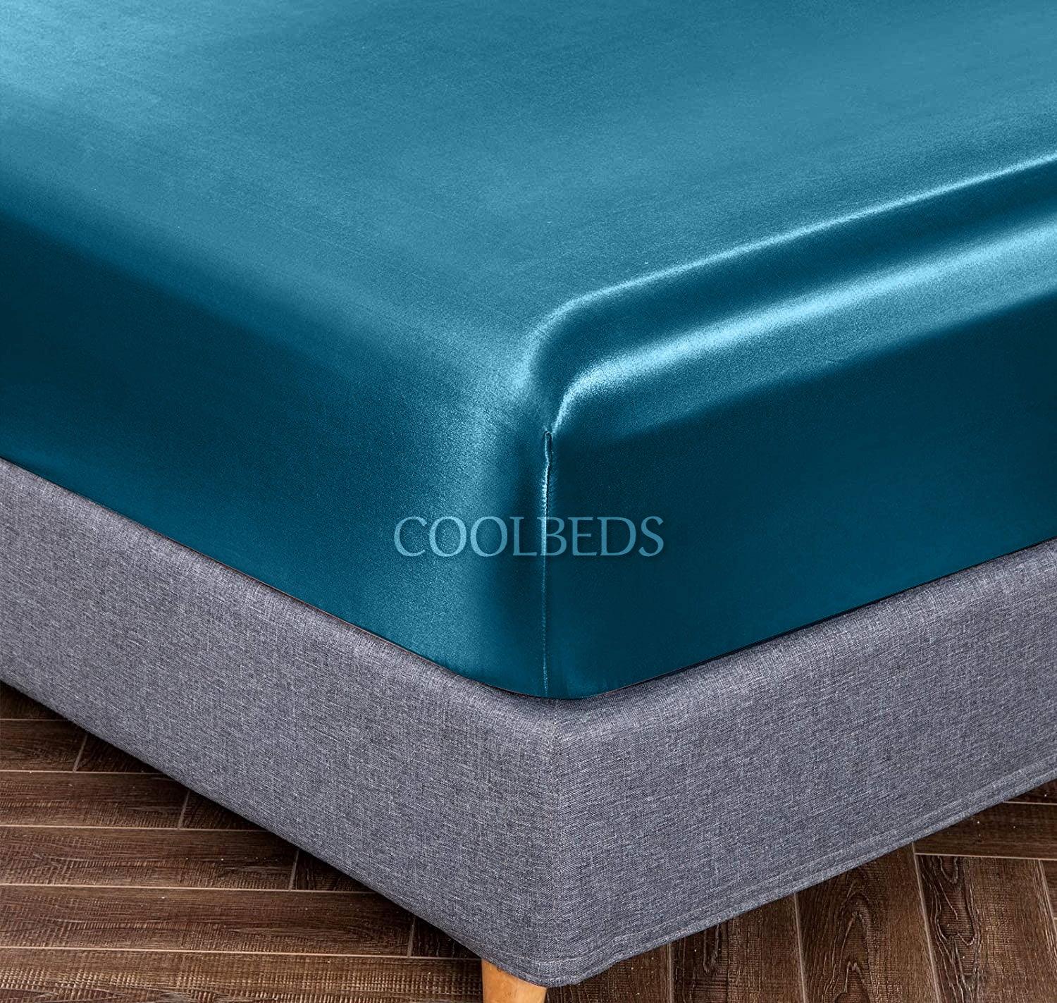 Silky Elastic Fitted Sheets with 2 Pillow Covers - Image 8